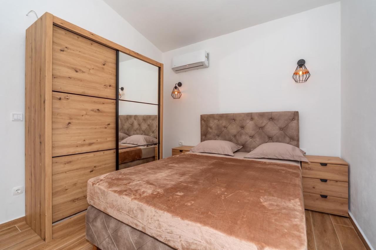 Apartman Sara Bar Exterior photo