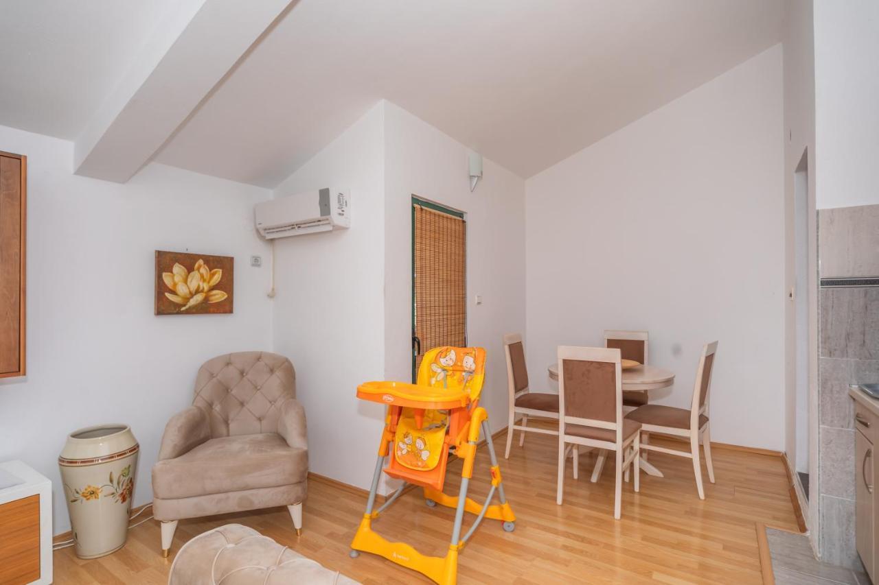 Apartman Sara Bar Exterior photo